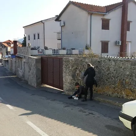 Srhoj Apartmán *