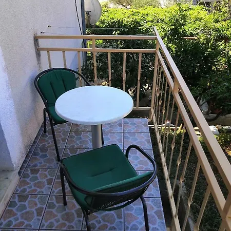 Srhoj Stari Grad (Hvar)