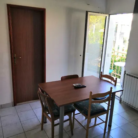 Srhoj Apartamento *
